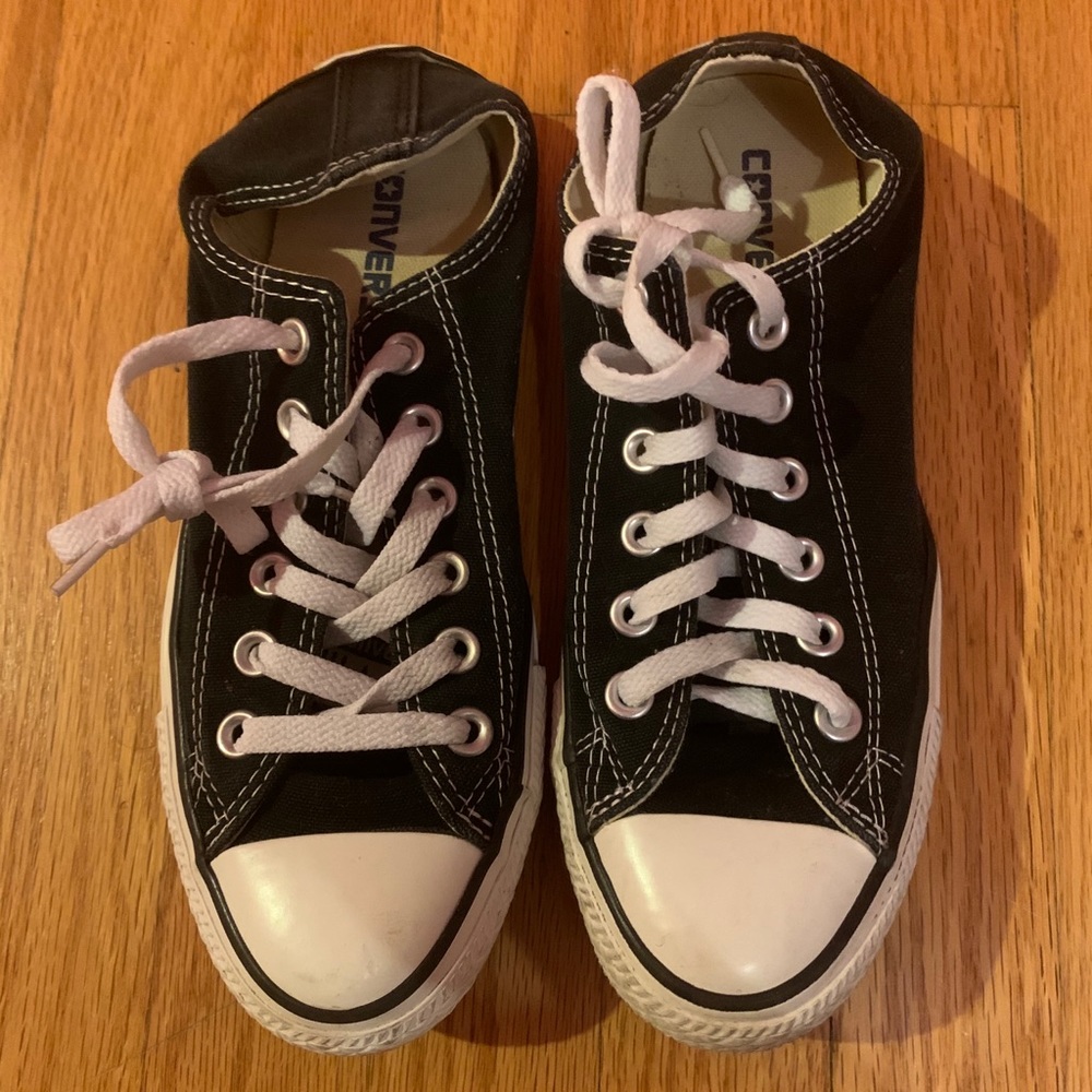 Black converse